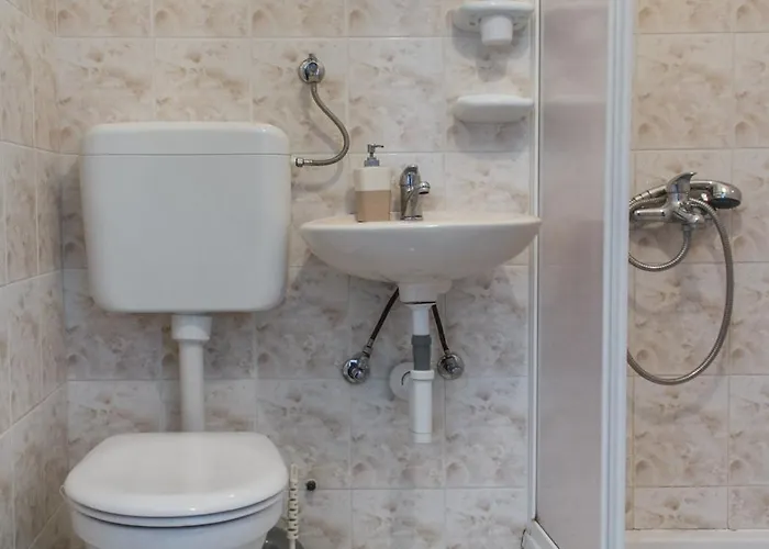 Pucarin Apartman *